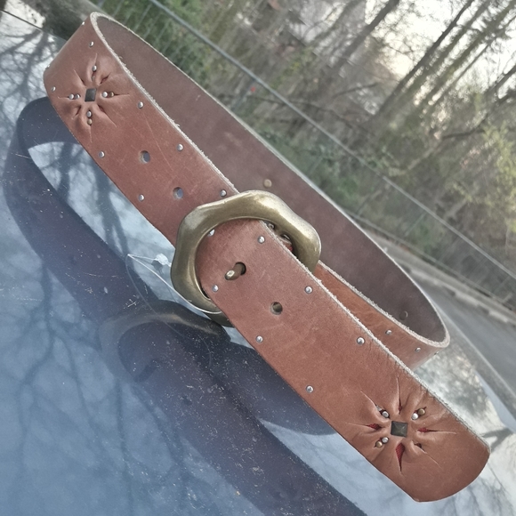 Genuine Leather Belt Metal Studs  Embellished Distressed Cut Out Sunflower 31-34 - Picture 16 of 16